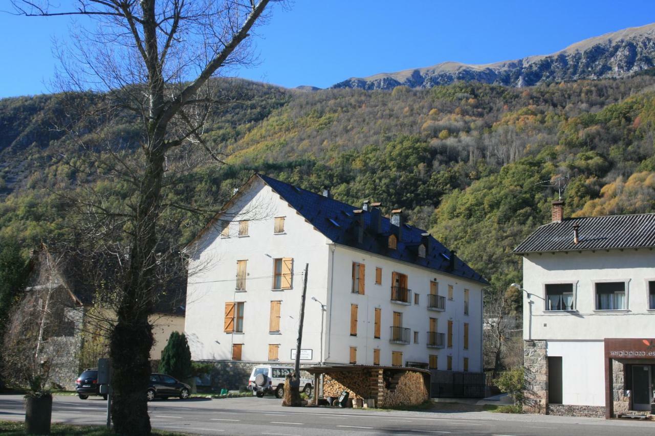 Esera Dos Catedrales Apartamento Villanova Exterior foto